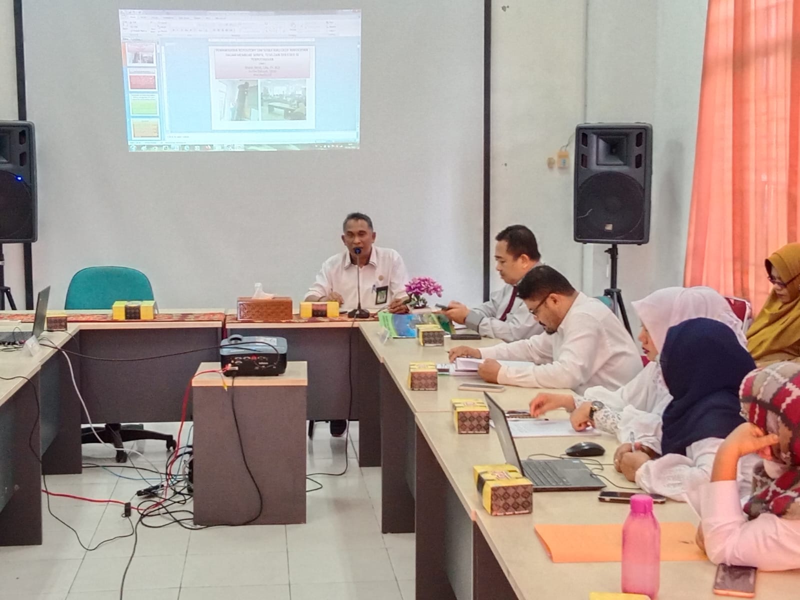 Seminar Hasil Penelitian Pustakawan Perpustakaan Uin Suska Riau